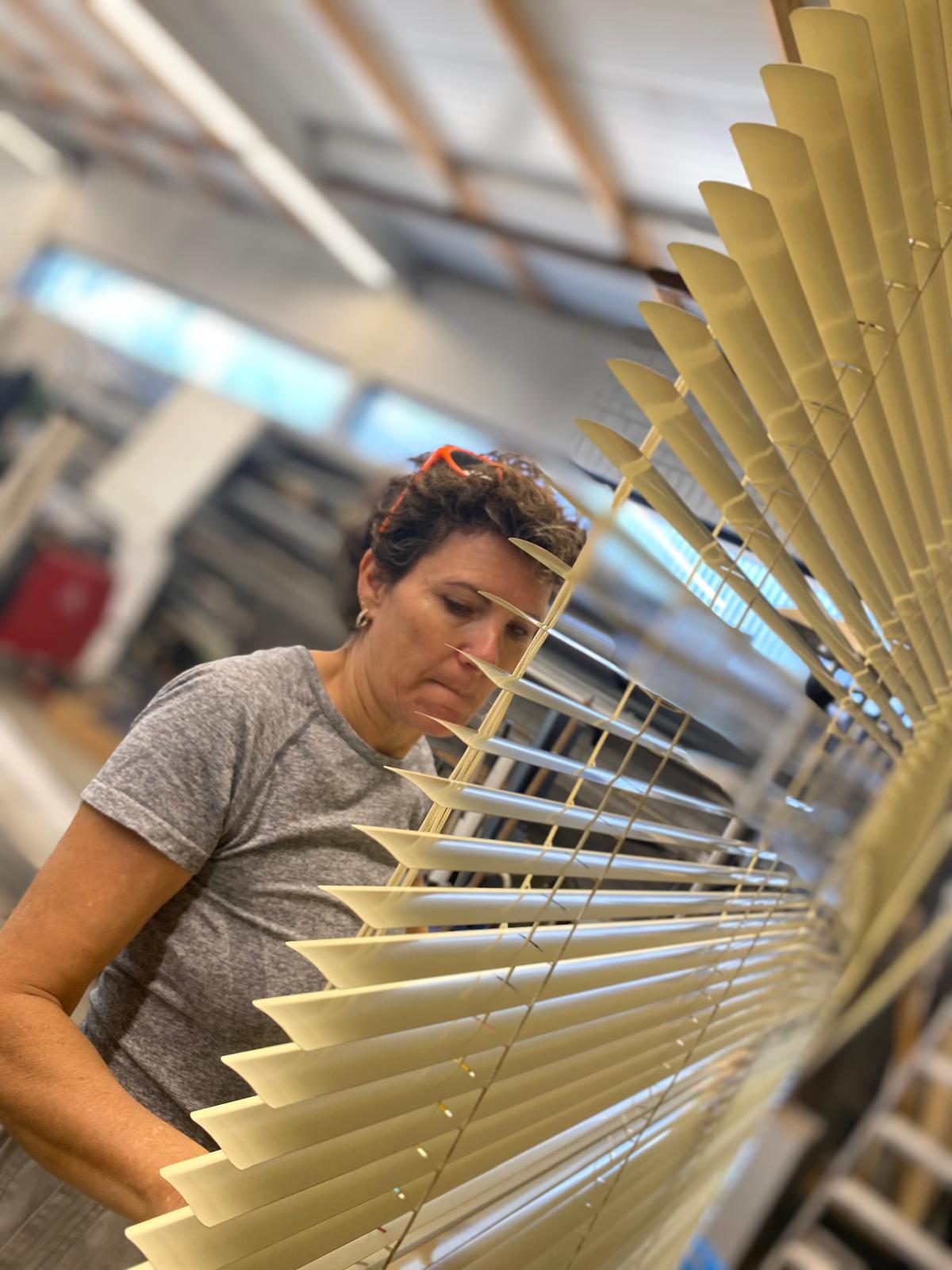 Luxaflex_reparaties_Duette_Sunway_Verano_vervangen_optrekkoorden_tuimelaar_en_remmen_1uuur_service_klaar_terwijl_u_wacht